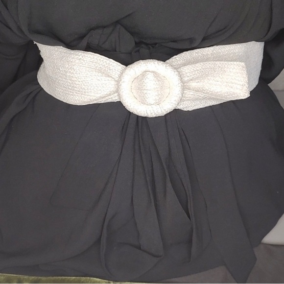 Elegant White Woven Belt - Picture 5 of 5